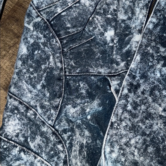 Vintage 80s "Checkpoint Charlie" Acid Wash Denim Jacket - Size XL - Picture 7 of 11